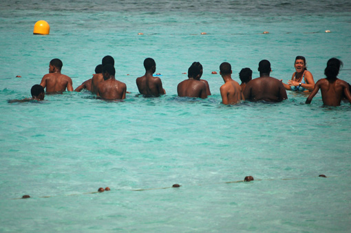 photo: piscine planche: wall-street