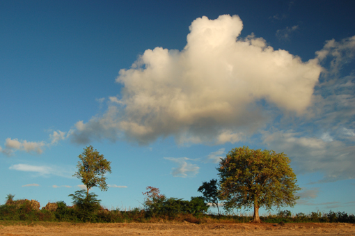photo: nuage planche: campagne